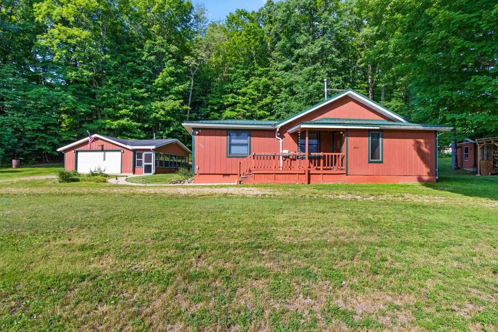 10257 Cedar Valley Lane, SURING