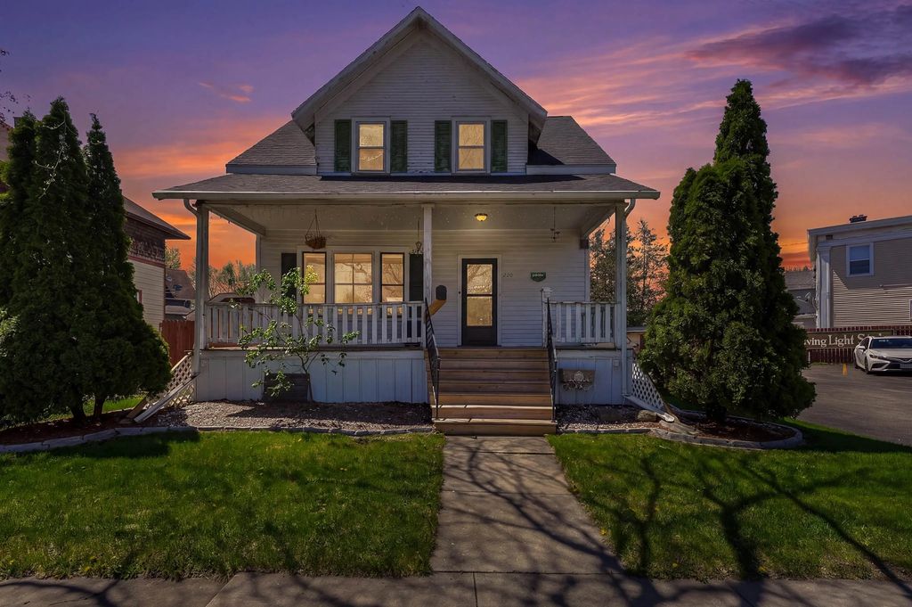 220 Fond Du Lac Avenue, FOND DU LAC