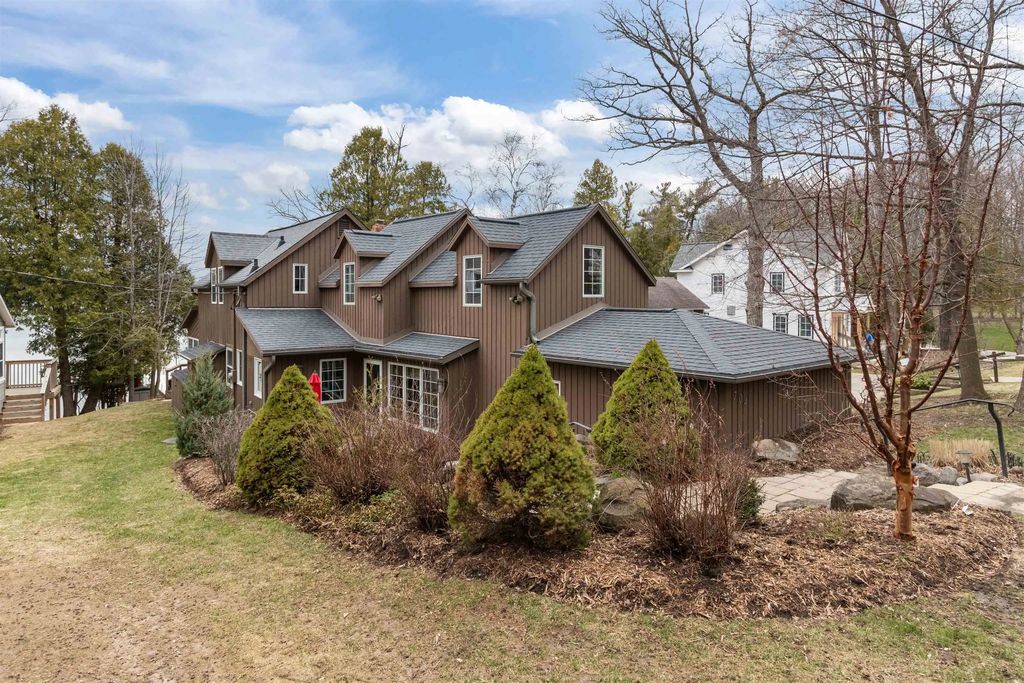 704 Fromm Lane, ELKHART LAKE