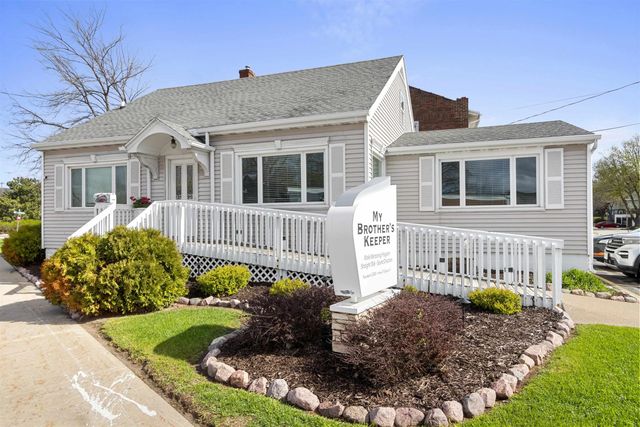 1463 Main Street, GREEN BAY