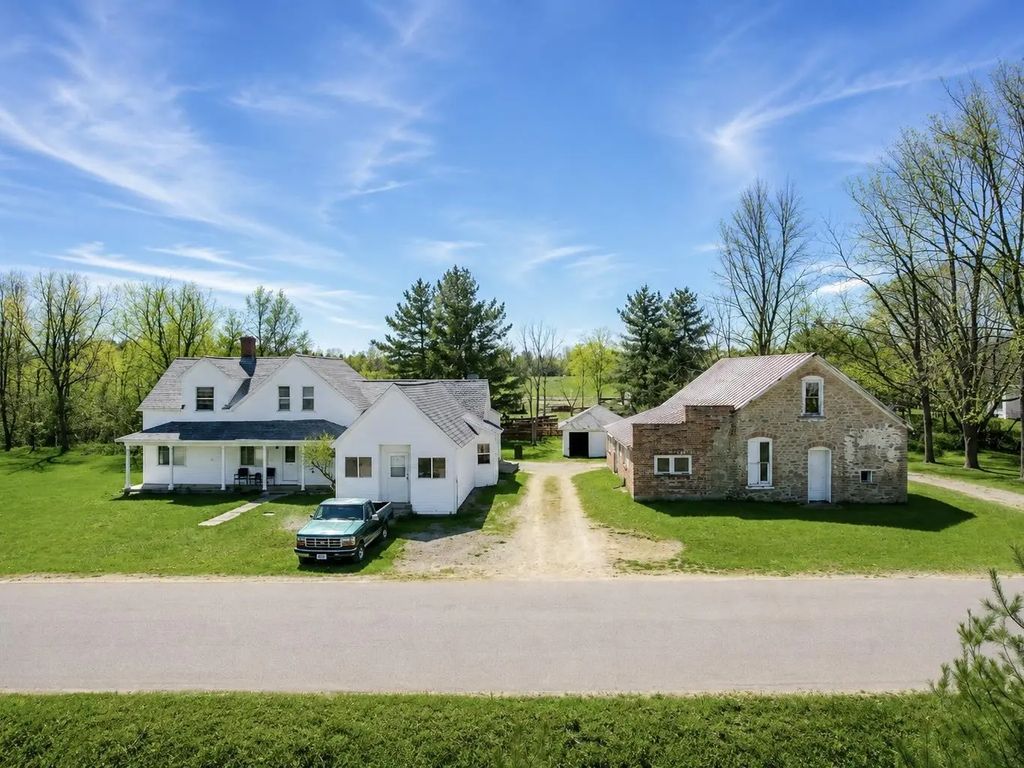 N2473 O-1 Drive, MENOMINEE