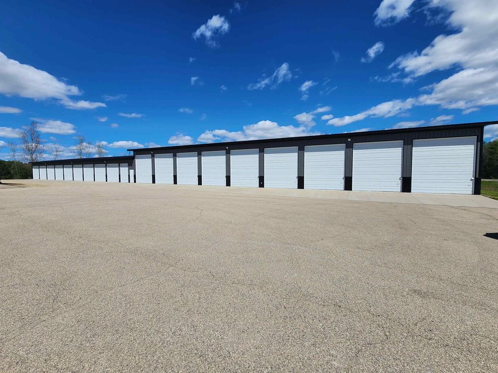 E6136 State Road 54, NEW LONDON