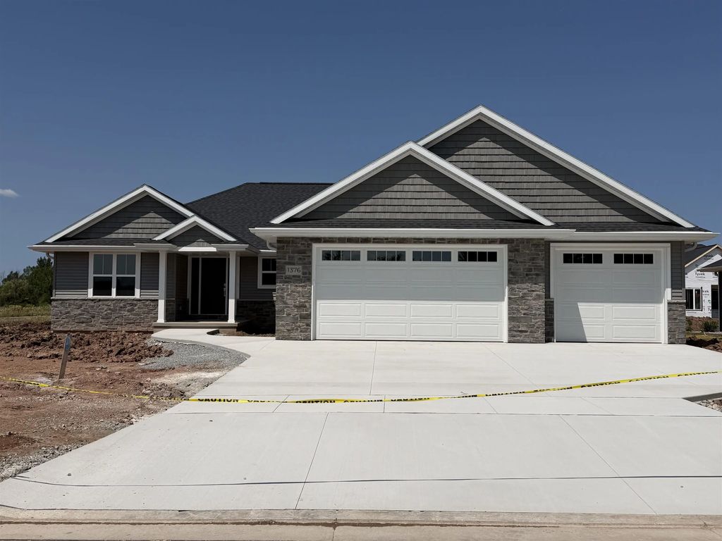 1376 Kenzie Court, DE PERE