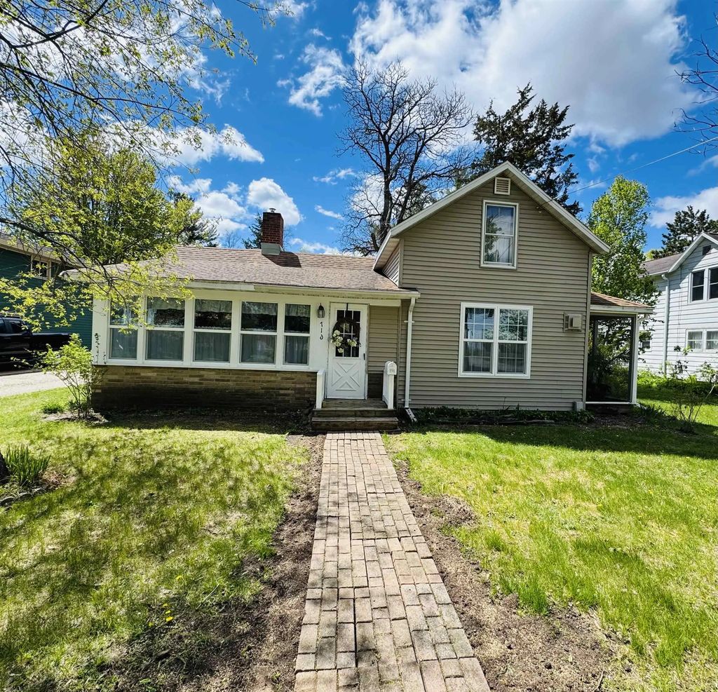 716 Royalton Street, WAUPACA