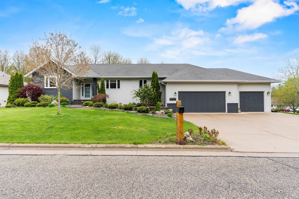 461 N 17th Drive, STURGEON BAY