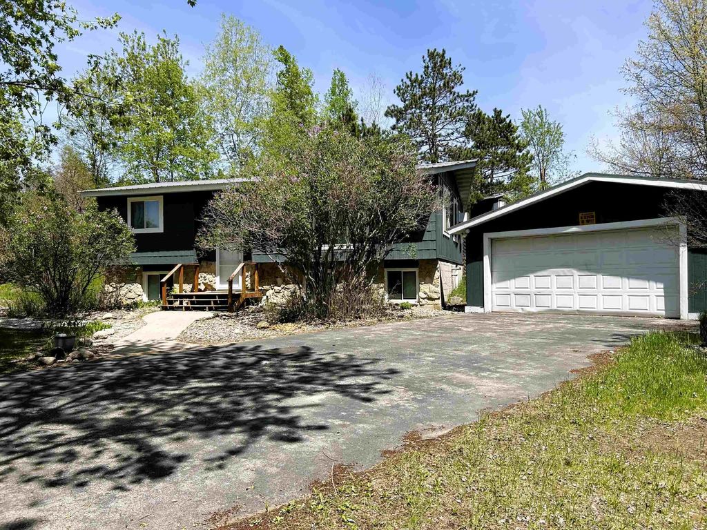 1310 Kenny Drive, CRIVITZ