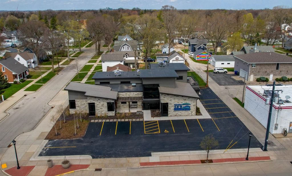 805 George Street, DE PERE