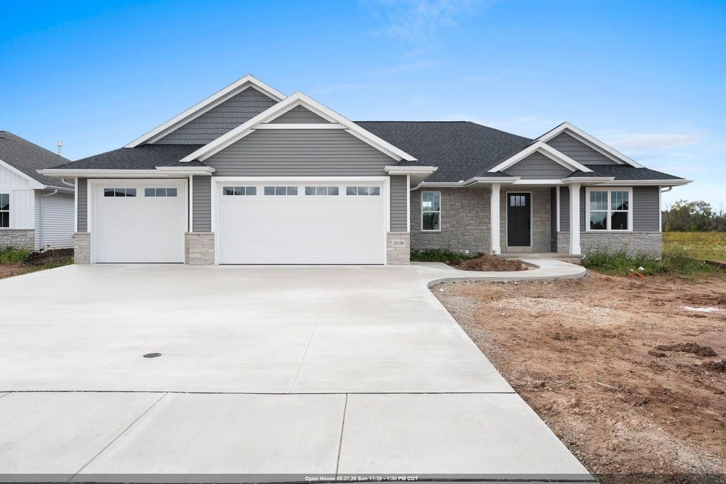 3236 Willow Road, GREEN BAY
