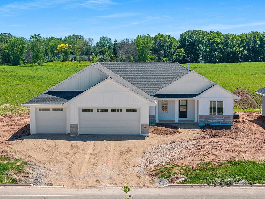 3242 Willow Road, GREEN BAY
