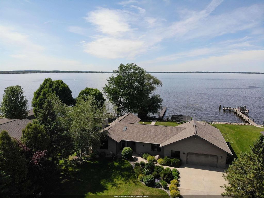 9512 Laura Lane, WINNECONNE