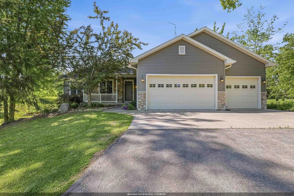 W7974 Thomaswood Trail, FOND DU LAC