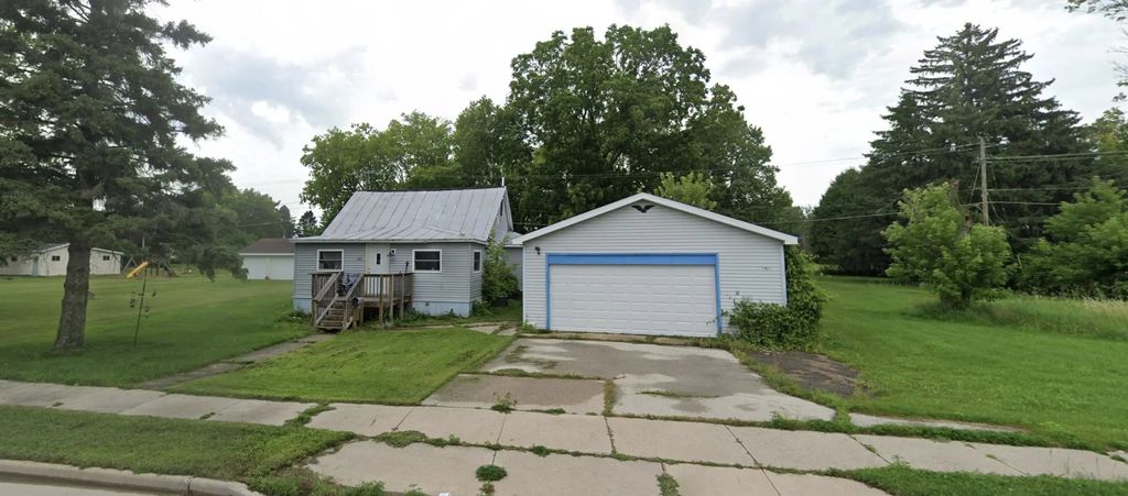 1615 Main Street, OCONTO