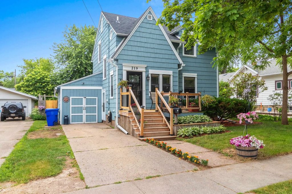 219 E Hancock Street, APPLETON