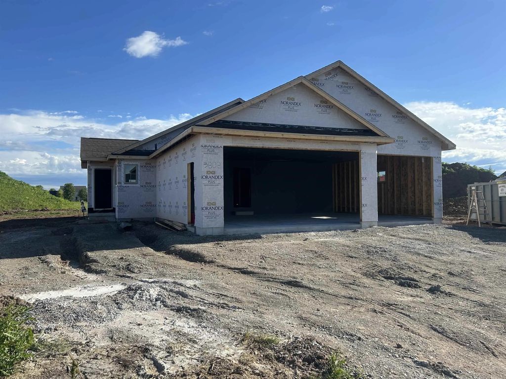 3808 E Callalilly Lane, APPLETON