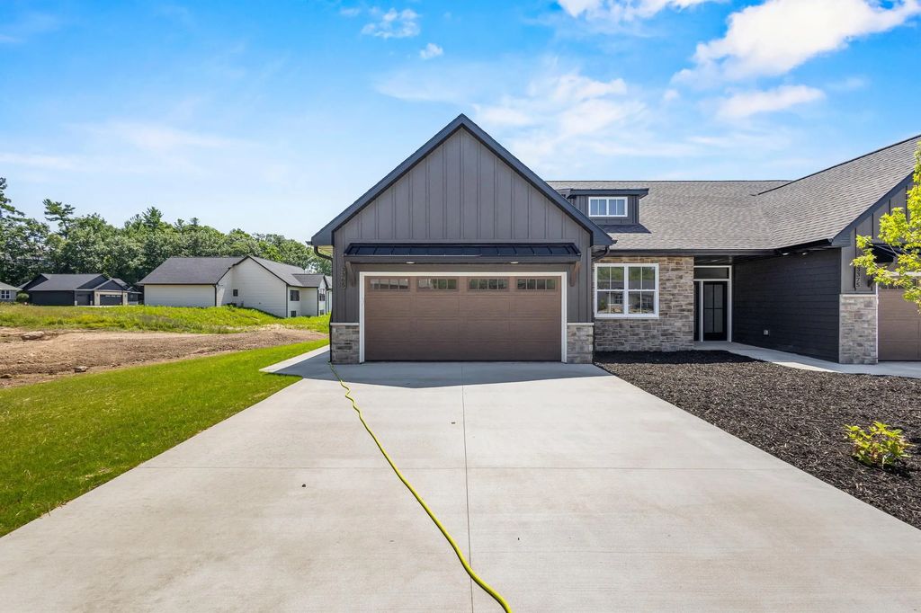 3365 Shawano Avenue, GREEN BAY