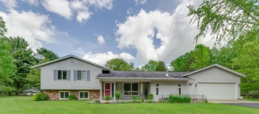 N2280 M-3 Drive, MENOMINEE