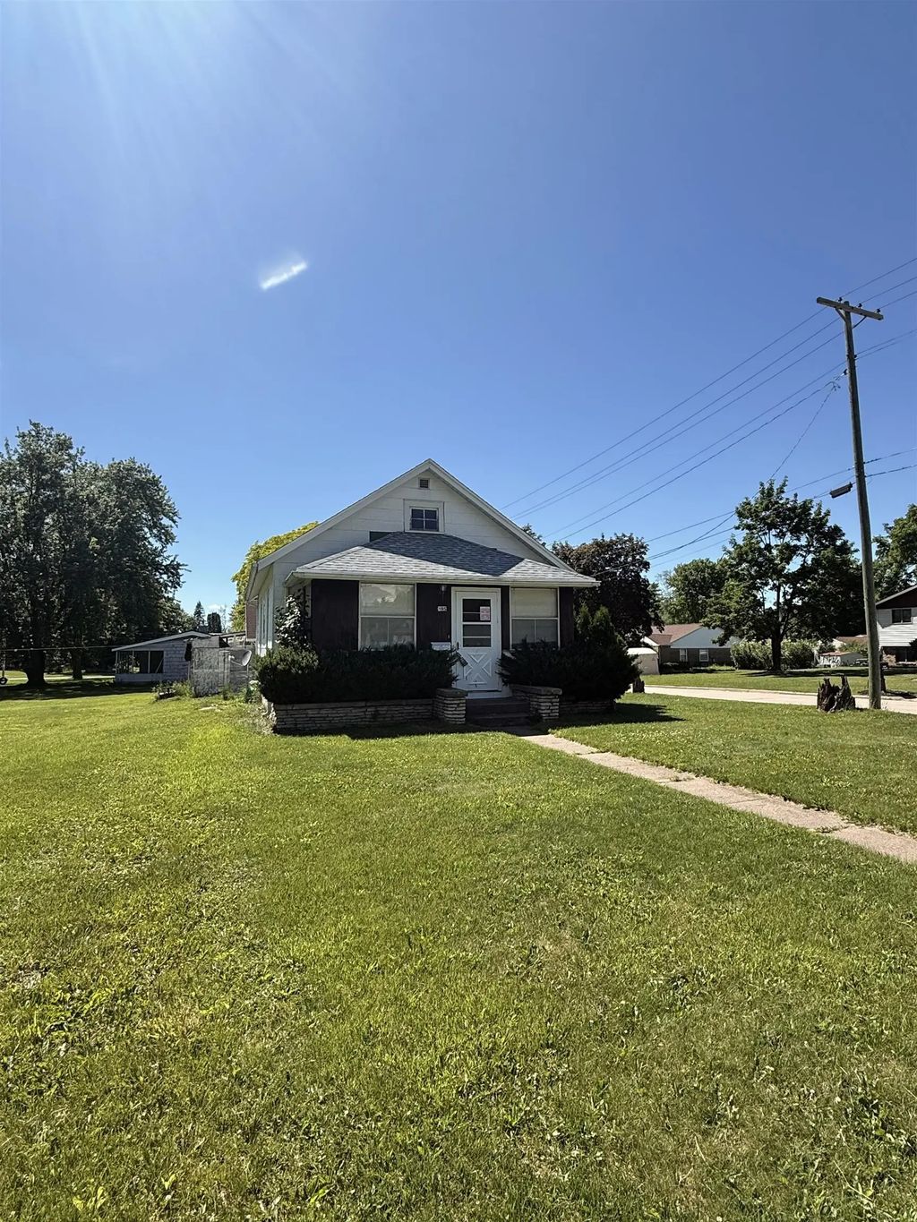 195 N Clinton Avenue, CLINTONVILLE