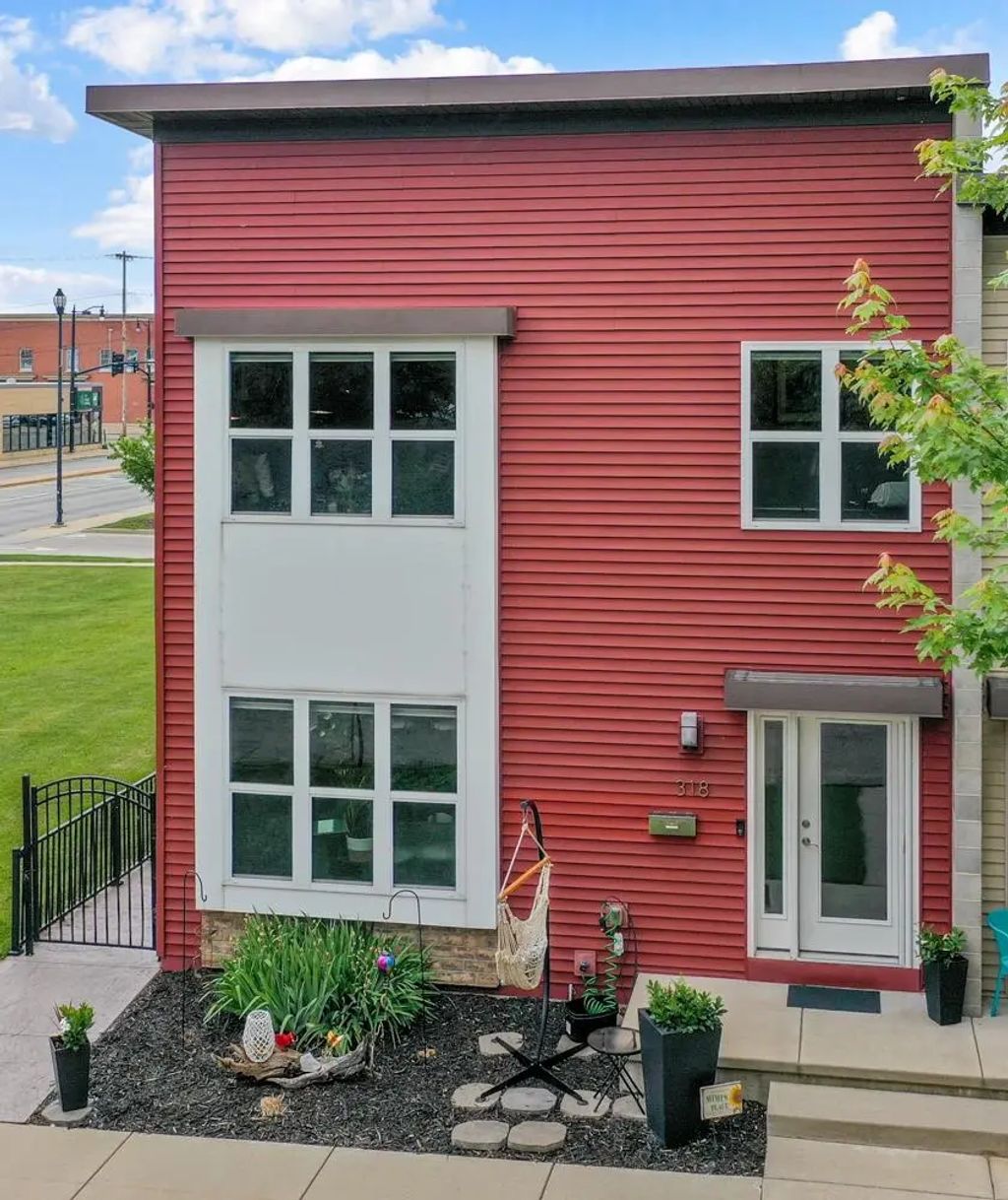 318 N Van Buren Street, GREEN BAY