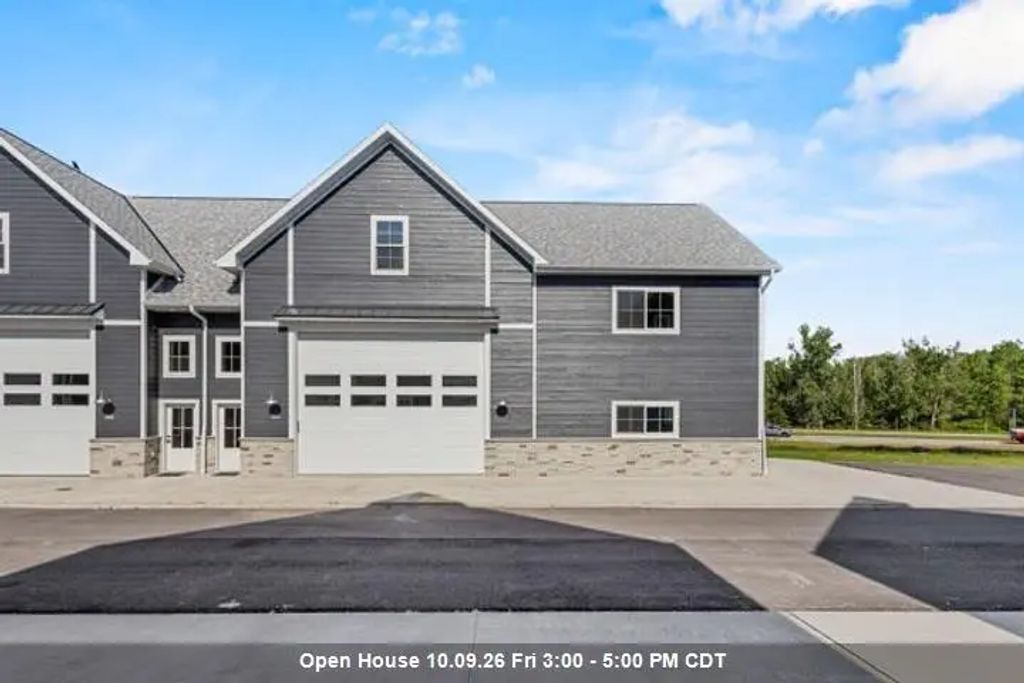 864 S 18th Avenue 14, STURGEON BAY