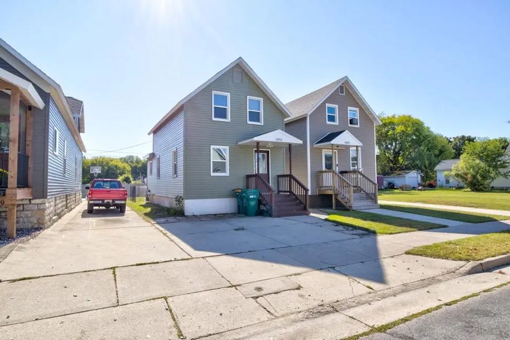 1851 Wisconsin Street, MARINETTE