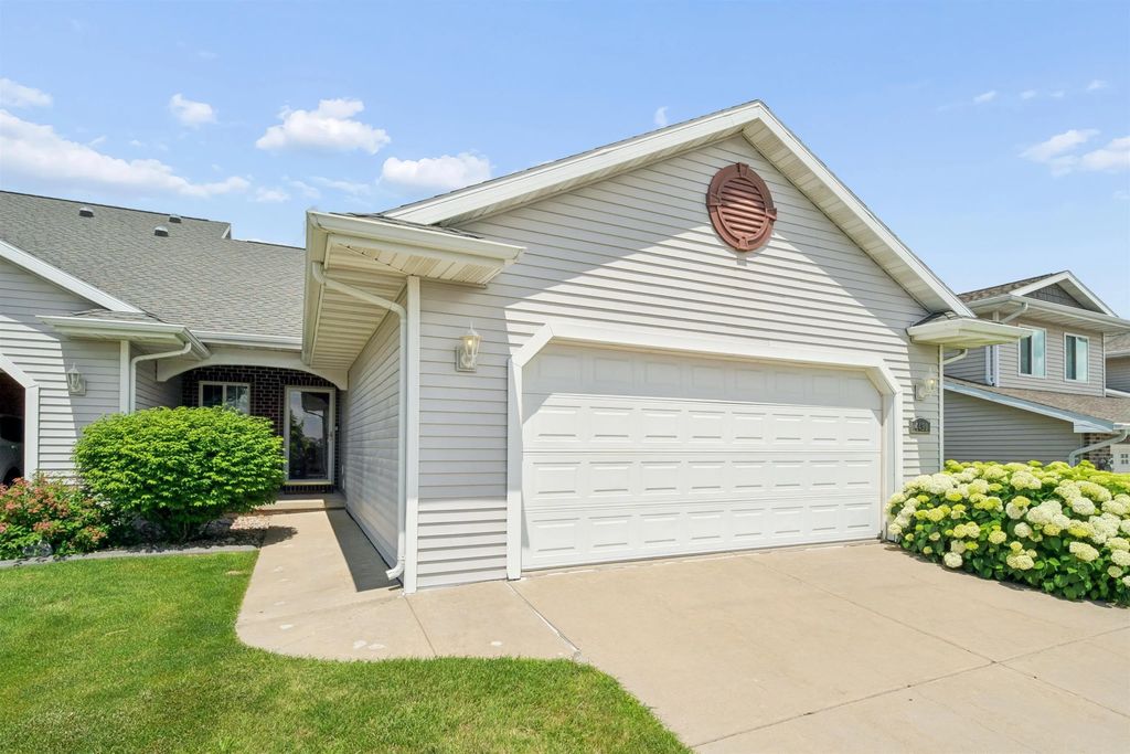4490 W Trasino Way, APPLETON