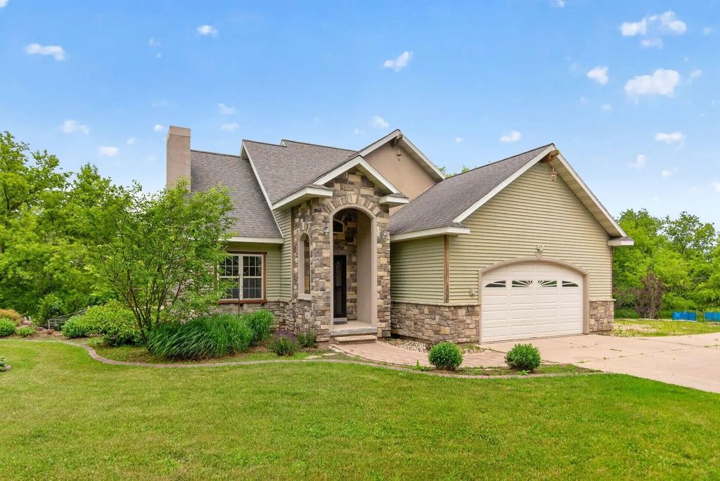 N5532 Spring Creek Road, MANAWA
