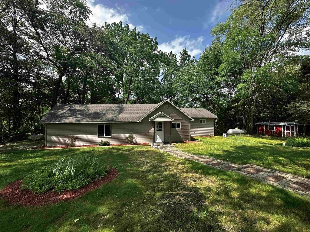 N2003 County Road K, WAUPACA