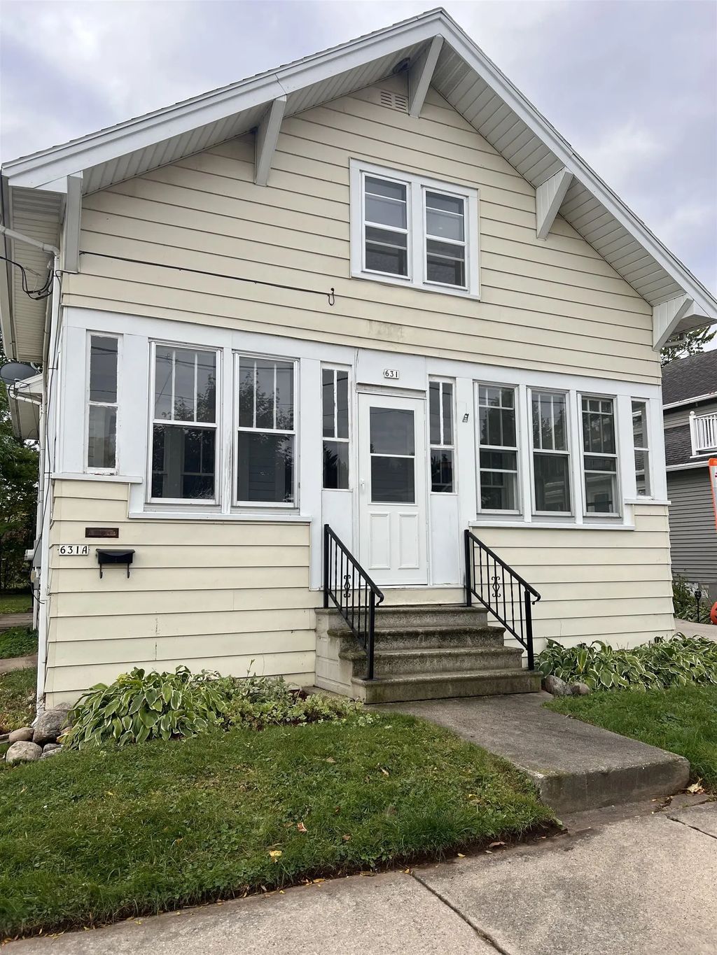 631 W 11th Avenue, OSHKOSH