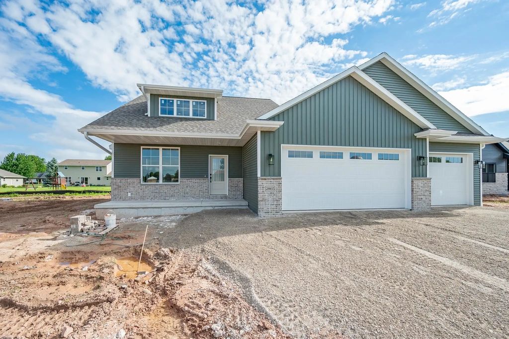 2865 Stelor Drive, GREEN BAY