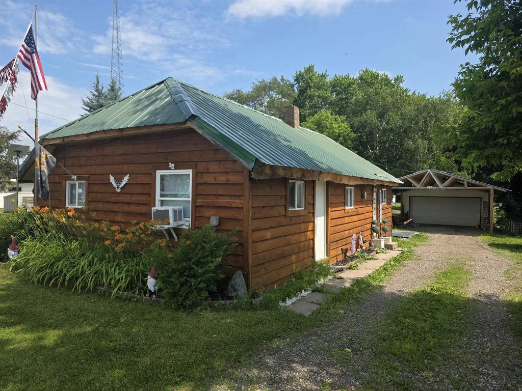 14032 Old 32 Road, MOUNTAIN