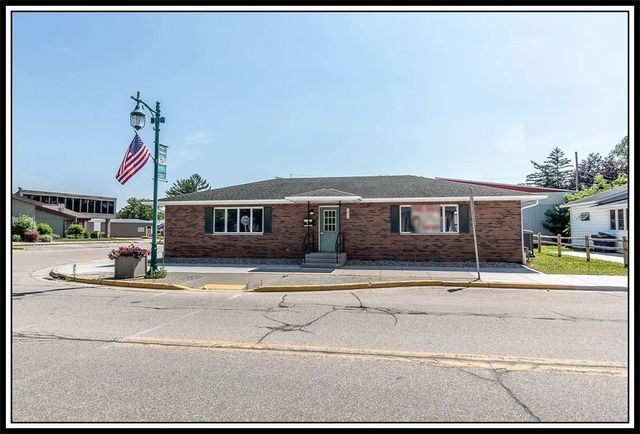 104 S Main Street, MARION