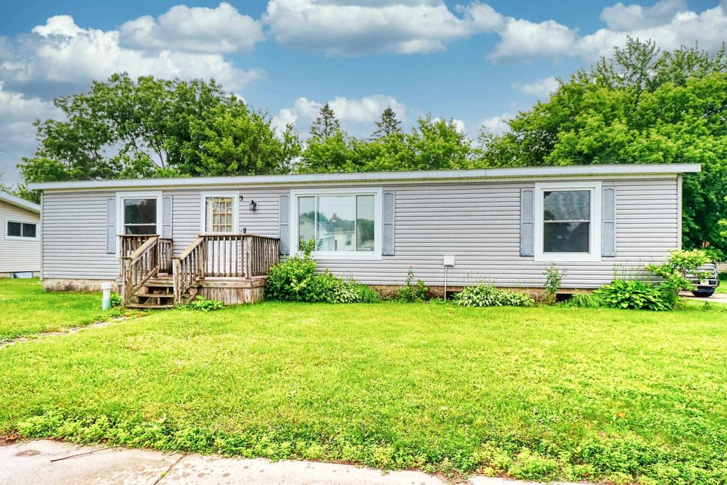 216 Erie Avenue, OCONTO