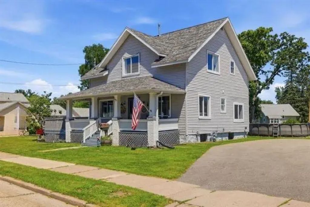 427 5th Street, WAUPACA