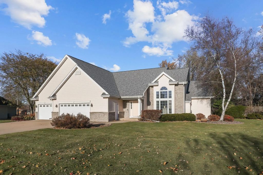 1412 Parkview Drive, NEW LONDON
