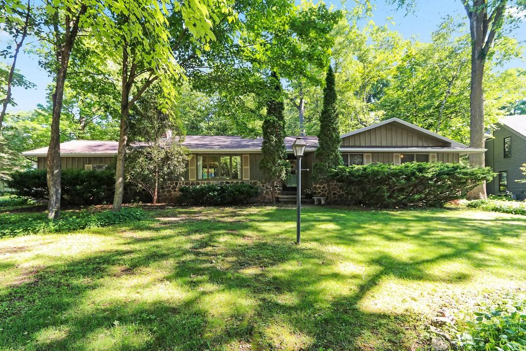 1338 Ken Drive, GREEN BAY