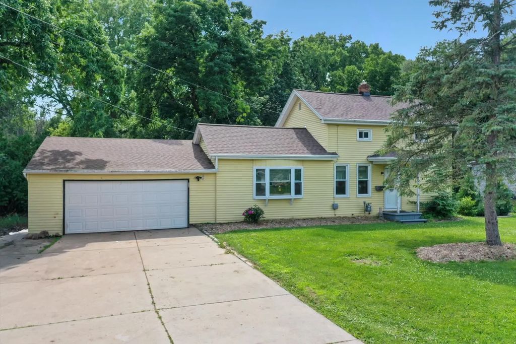 3288 Peterson Road, GREEN BAY