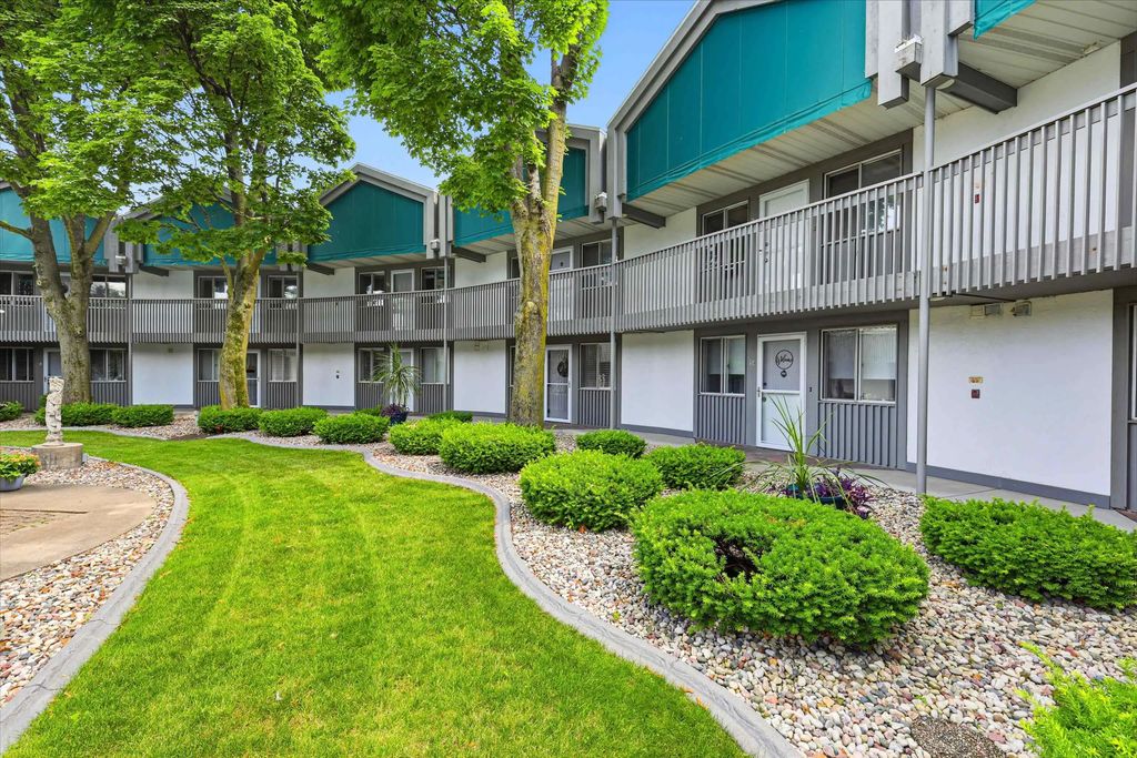 1001 S Oneida Street 2e, APPLETON