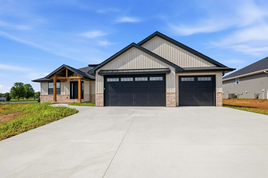 2749 Stelor Drive, GREEN BAY