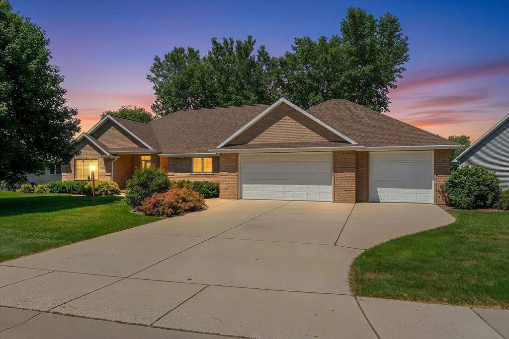 568 Royal St Pats Drive, WRIGHTSTOWN