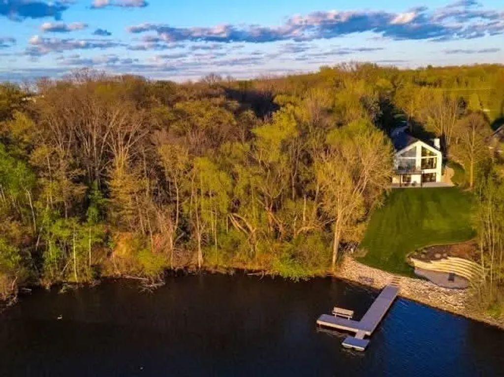 2080 Greenleaf Road, DE PERE