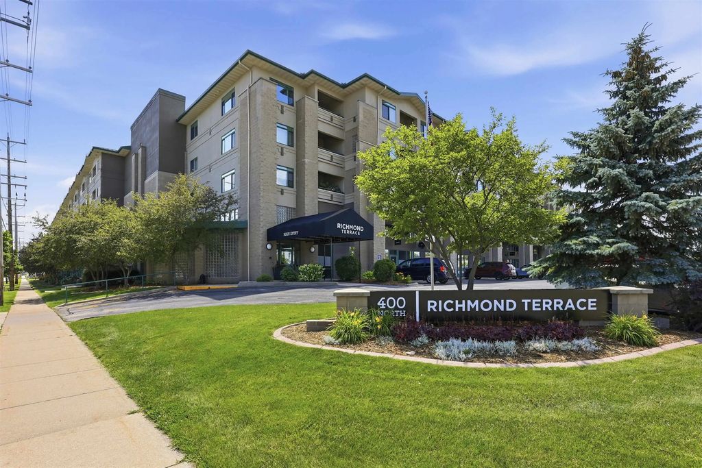400 N Richmond Street 103, APPLETON