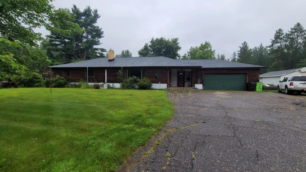W7996 North Street, PEMBINE
