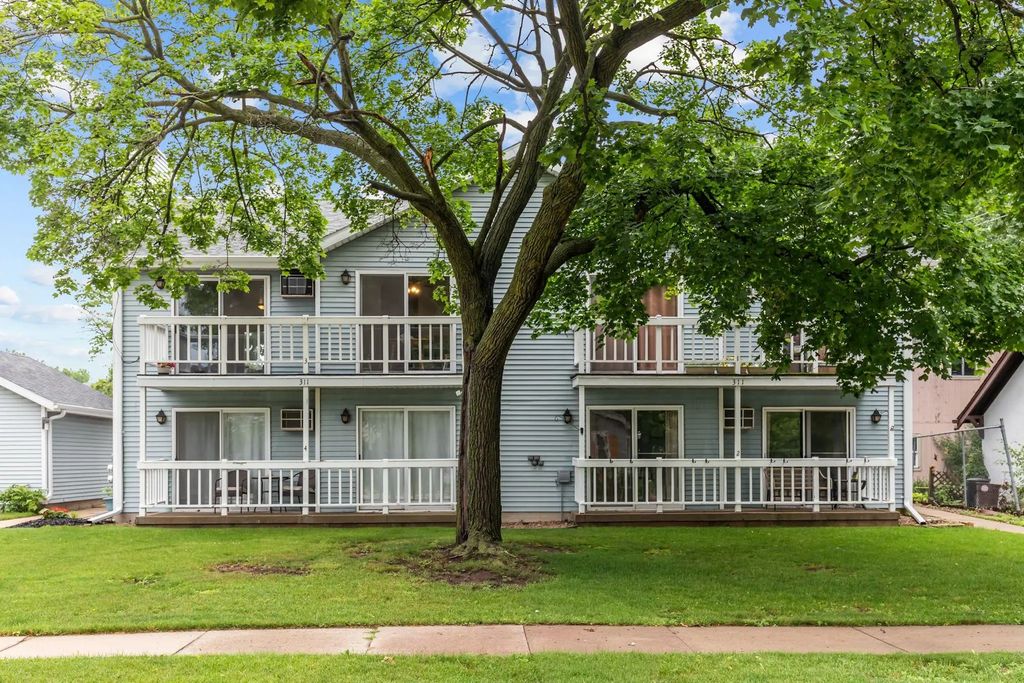 311 Harrison Street 3, NEENAH