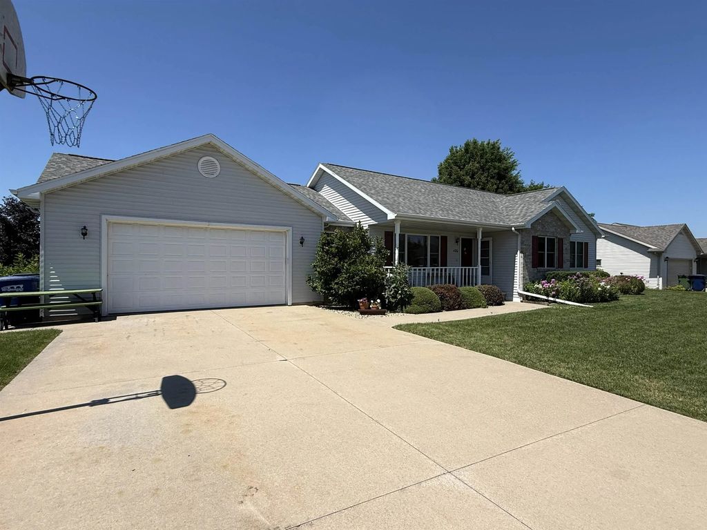 420 Longwood Lane, WRIGHTSTOWN