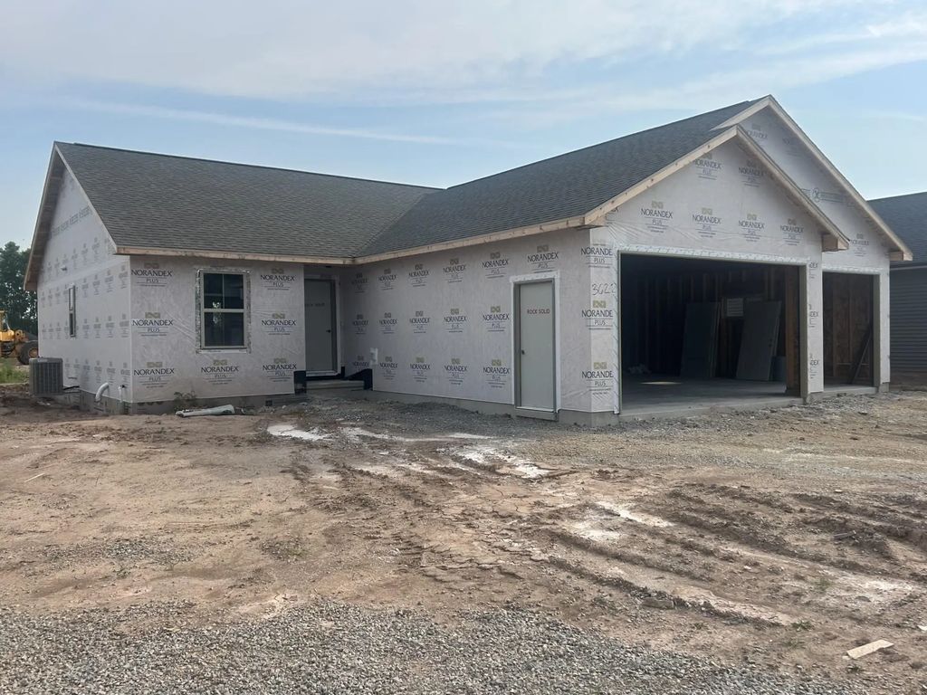 3622 E Gladiolus Place, APPLETON