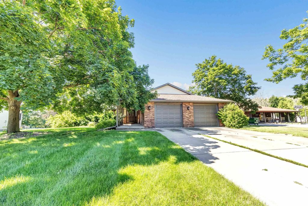 1231 Gerhardt Lane, GREEN BAY