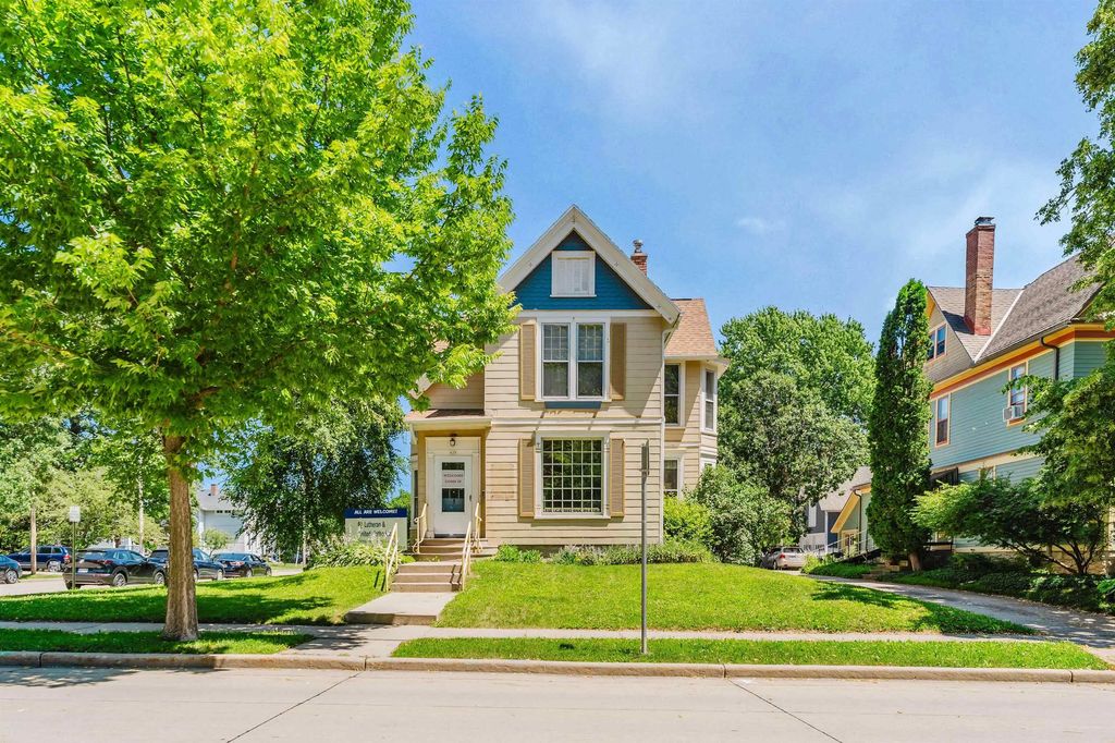 620 Elmwood Avenue, OSHKOSH