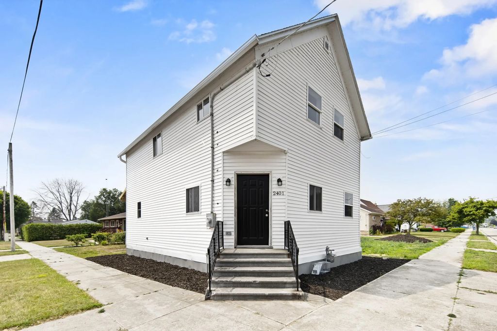 2401 12th Street, TWO RIVERS