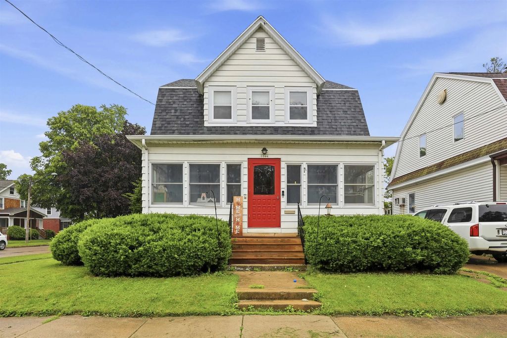 1044 Mt Vernon Street, OSHKOSH