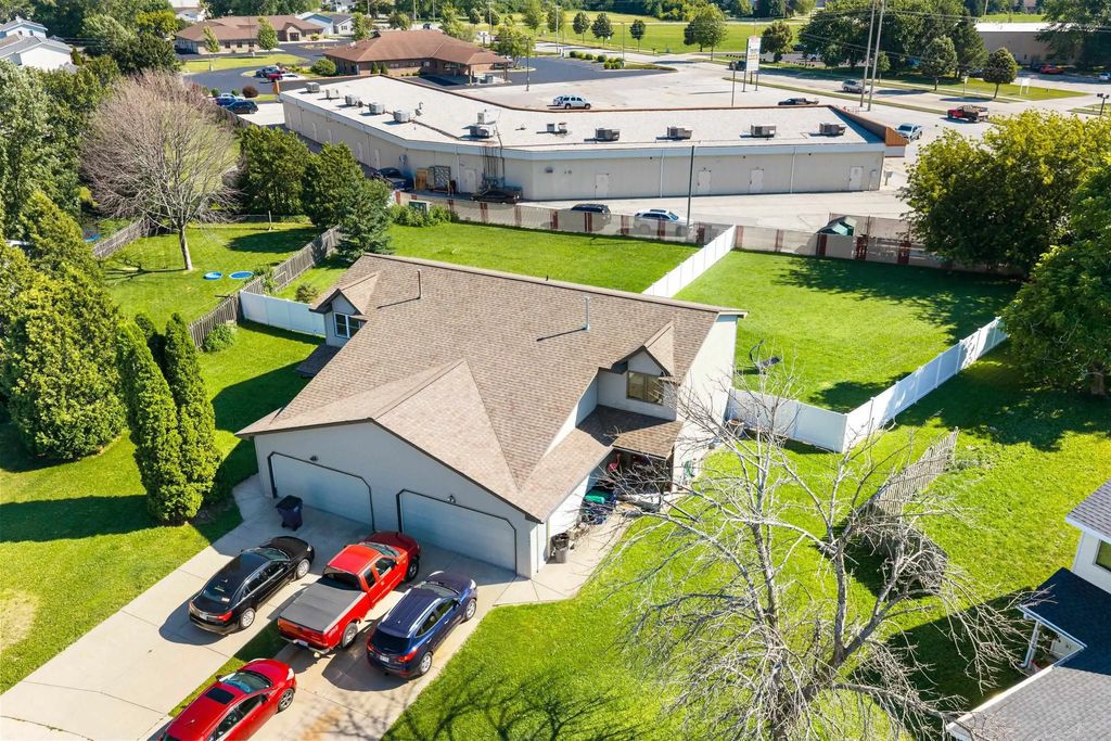 2744 Monaco Drive, GREEN BAY